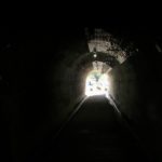 Premier tunnel pour vélo: je me retourne pour prendre la photo