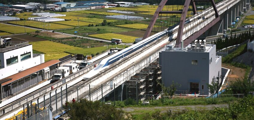 Maglev Exhibition Center à Tsuru