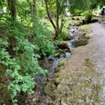 Début de la balade, encore quelques chalets très bien positionnés en bordure de ce joli sentier